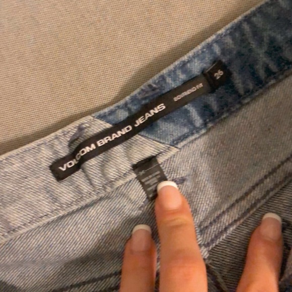 Volcom jean shorts - Picture 2 of 3